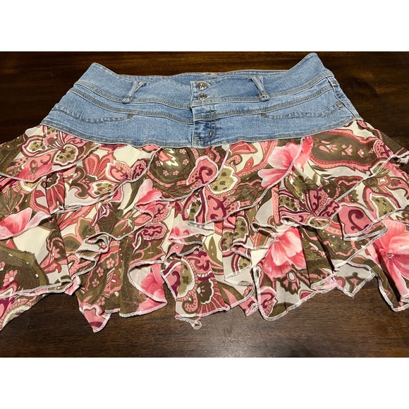 Y2K Ultra Mini Skirt - Picture 2 of 5